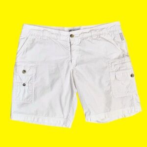 COLUMBIA White shorts women’s size 8 petite